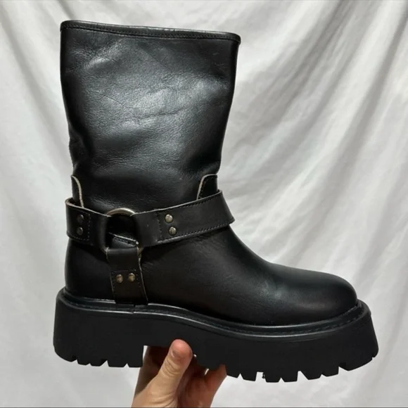 Steve Madden Reika Black Leather Buckle Hardware Motorcycle Combat Boots Goth - Picture 5 of 8